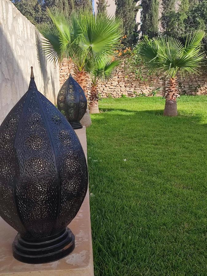 Riad Bini-Ddik เอสเซาอิรา ภายนอก รูปภาพ